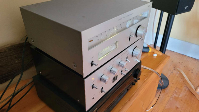 Vintage jvc integrated amp and tuner in Stereo Systems & Home Theatre in Annapolis Valley - Image 2