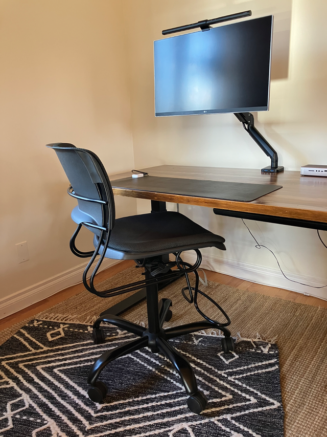 Desk Chair in Desks in Calgary - Image 2