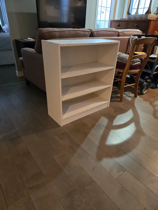 Bookcase - white in Bookcases & Shelving Units in Kitchener / Waterloo - Image 3