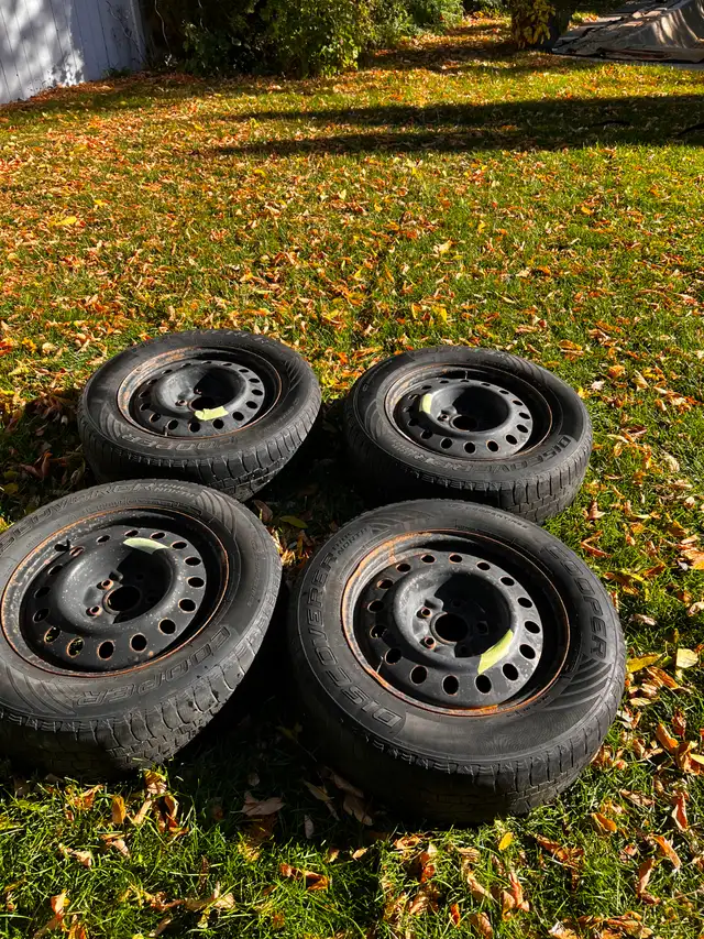 Winter tires and rims for Dodge Van in Tires & Rims in Saskatoon - Image 2