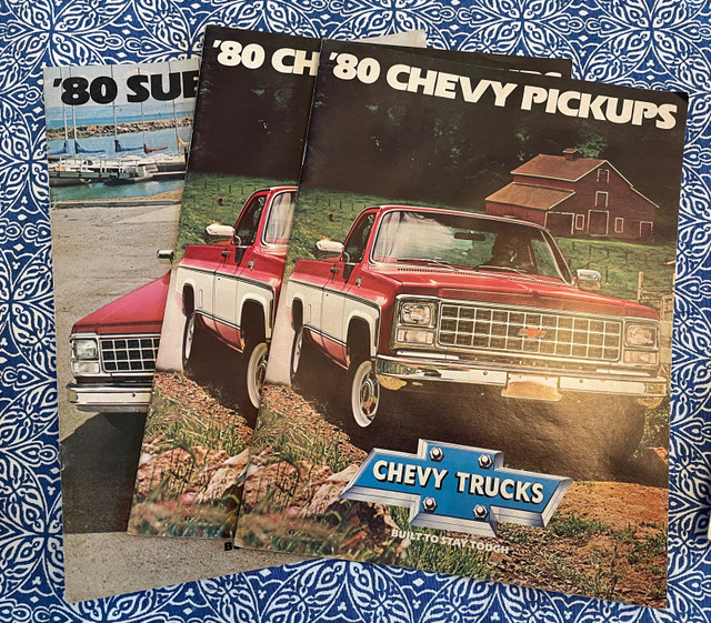 1980’s Chevrolet square body brochures in Arts & Collectibles in Winnipeg - Image 4