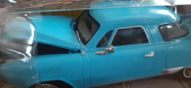 Diecast Studebaker Commander 1951 Johnny Lightning 1/2464733718107521122