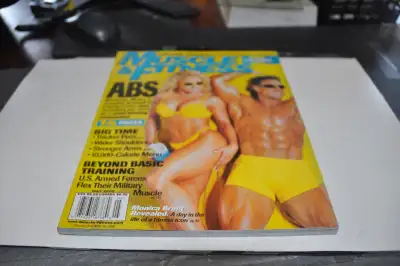 Muscle and Fitness Magazine May 2000 Vol. 61 No. 5 joe weider’s, View more