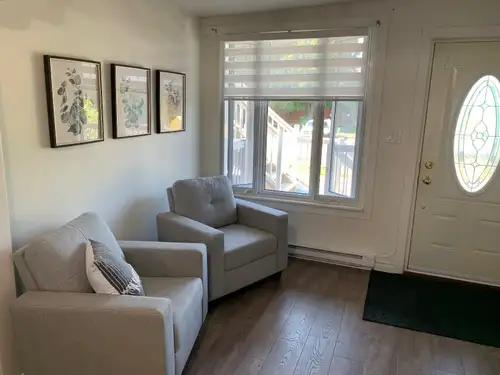 Magnifique logement 3 1/2 à louer avec électroménager inclus. Possibilité d’avoir tous meublé et loc...