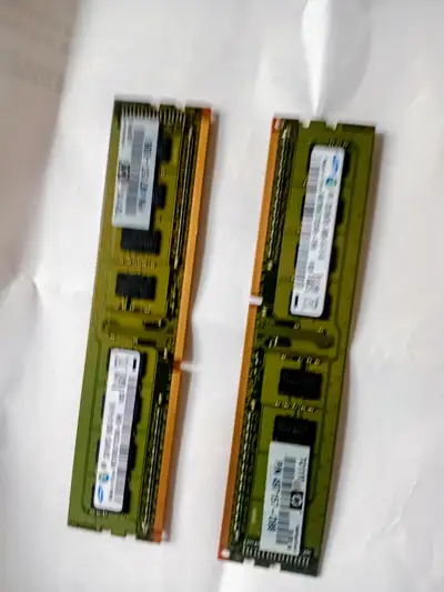SAMSUNG RAM M378B5773CH0 2GB PC3-10600 DDR3-1333MHz non-ECC, View more