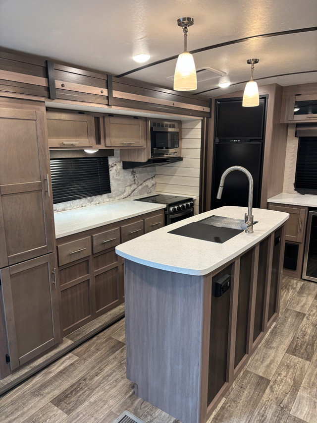 2021 Sunset Trail SS285CK in Travel Trailers & Campers in Calgary - Image 4