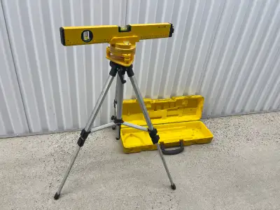 Digital Electronic Level / Inclinometer with Tripod & Hard Case, View more