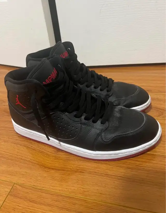 Jordan’s Jumpman Shoes in Men's Shoes in Oshawa / Durham Region - Image 4