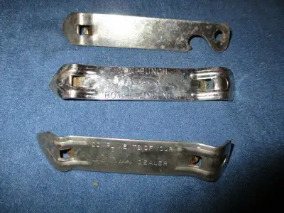 A little over 4" long, the Stanley opener is a little shorter. Made by Ekco of Chicago, this opener...