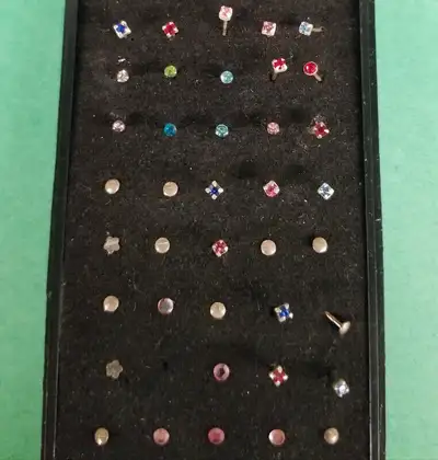 Ear rings, tongue studs, navel piercings, eye brow and nose jewelry to mod that bod. Clearance price...