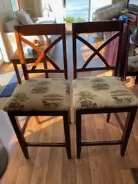 Bar stools for free
