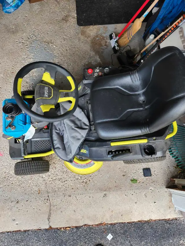 Ryobi electric riding mower RY48131 / RM300e63417655622275122