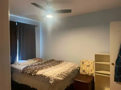 Available April 1st,2026 or May 1st Hi there : We are looking to find a long-term female roommate wh...