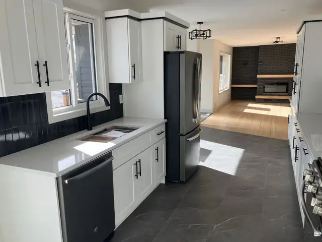 404 8th Street SW Medicine Hat, Alberta63436972130435123