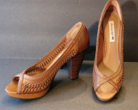 American Eagle Women's Braided Leather High Heel Shoes Sz 7.5