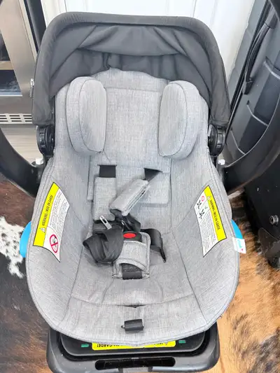 Clek Infant Car Seat - Liing model- Made in Canada, View more