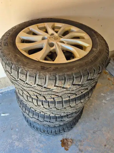 Brand new condition snow cutter studdable tires on Nissan factory Aluminium Wheels No scratch or pee...