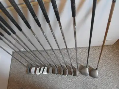 MEN'S RIGHT HANDED GOLF CLUBS    45, View more