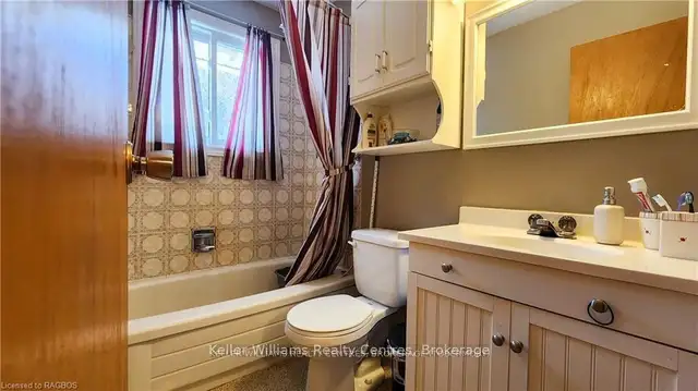 Lakeside Living at Its Best – Long-Term Waterfront Rental! in Long Term Rentals in Owen Sound - Image 9