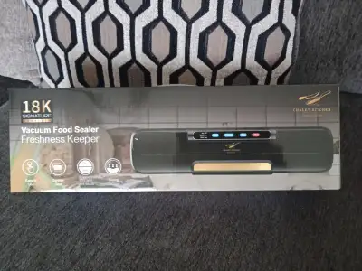 Top quality food vacuum sealer. Kept in my clean smoke free home. Never out of box.
