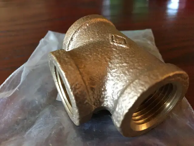 Accessoires de plomberie jamais utilisé in Plumbing, Sinks, Toilets & Showers in Longueuil / South Shore - Image 3