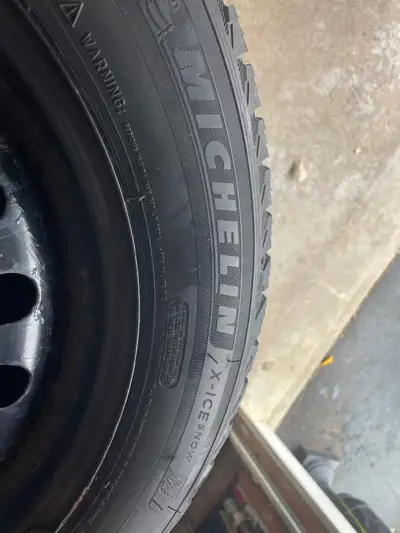Nissan factory OEM steel wheels with Michelin XIce tires. Came off 2022 Nissan Qashqai. Tread has ap...