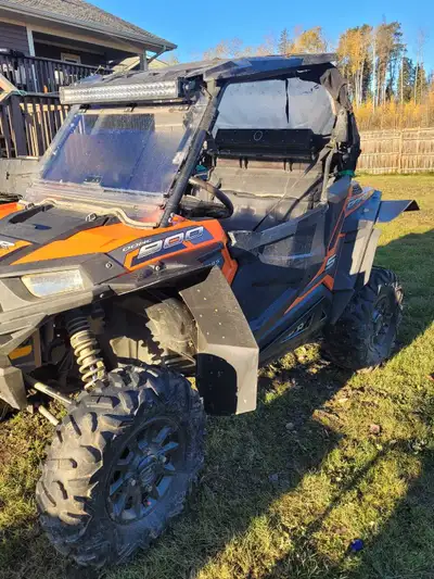 Super ATV flip up Windshield for rzr 900s $650 obo