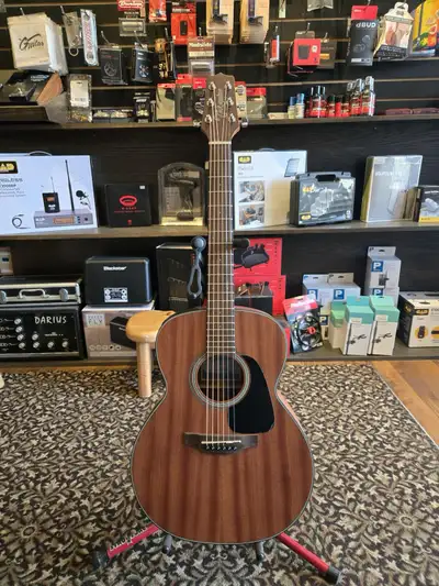 Takamine Taka-mini Mahogany 3/4 Acoustic-Electric Guitar with Gig Bag, Natural