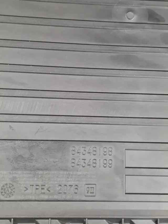 GM Truck Floor Mats in Other Parts & Accessories in Oshawa / Durham Region - Image 6