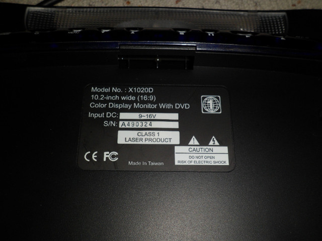New Replacement Toyota Rear DVD Entertainment Unit Monitor BLACK in Other in Markham / York Region - Image 3