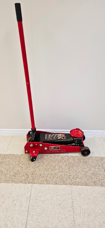 Hydraulic Jack in Other in Norfolk County - Image 2