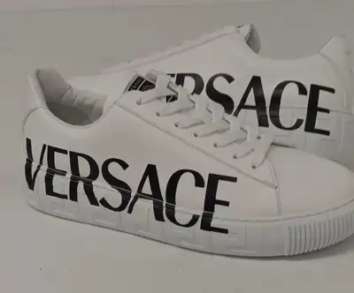 Versace sneakers 41, View more