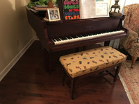 BABY GRAND PIANO WITH BENCH/ KNABE