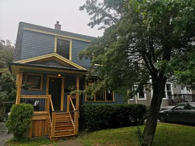 Historic 4 bedroom home In Central Halifax 3200$