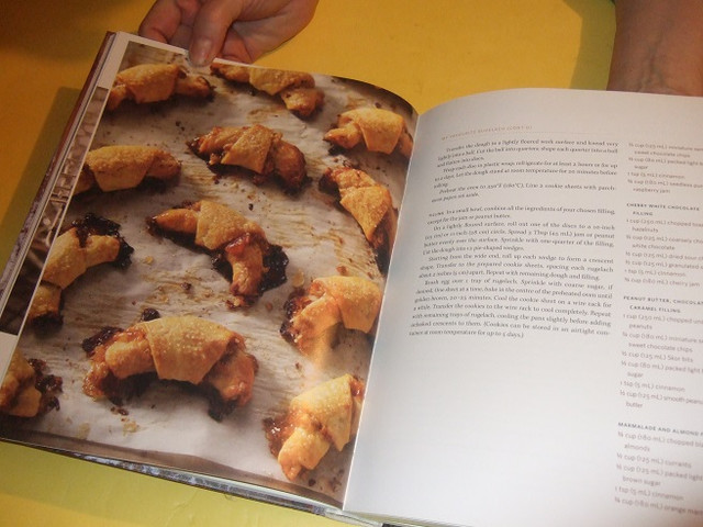 Baking cookbook Cookies Muffins Biscuits & Scones Breads Pies in Non-fiction in Oakville / Halton Region - Image 2