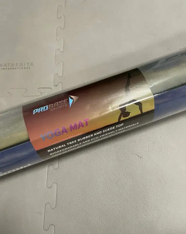 Yoga Mat  in Exercise Equipment in Calgary - Image 11