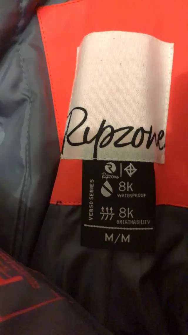 Snow pants size M Ripzone for kids new condition in Kids & Youth in Edmonton - Image 3