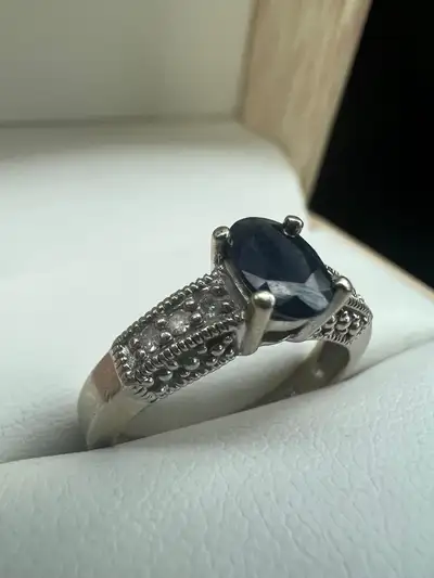 10 k white gold ( stamped ) ; genuine diamonds Size 5 North east Edmonton