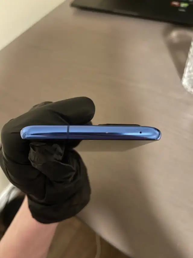 Samsung Galaxy S10 lite - 128GB - Prism Blue - Unlocked in Cell Phones in Delta/Surrey/Langley - Image 5