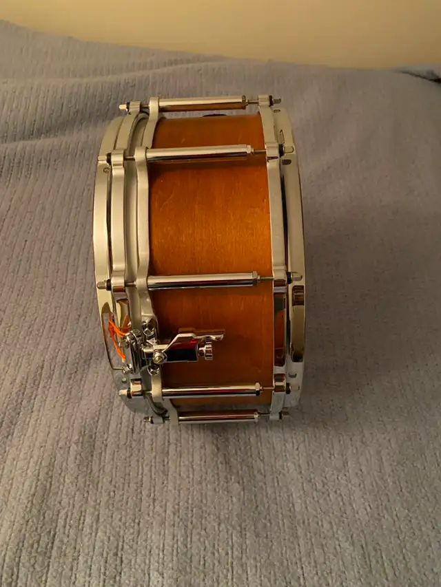 Pearl Free Floating Snare Drum in Drums & Percussion in Oshawa / Durham Region - Image 10