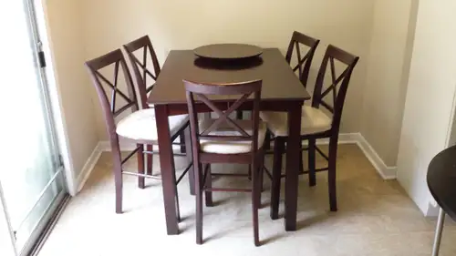 1 bedroom is available in a 4-bedroom student townhouse. The others are all male university students...