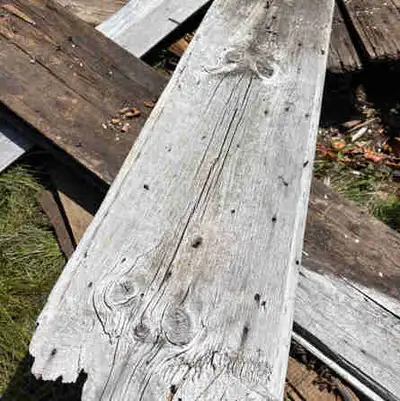 bois de grange (2 anciennes maisons) circa 1790 et 1850 !, View more