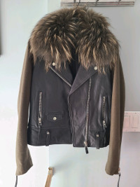NEW Rudsak leather jacket with Fur Collar (M)