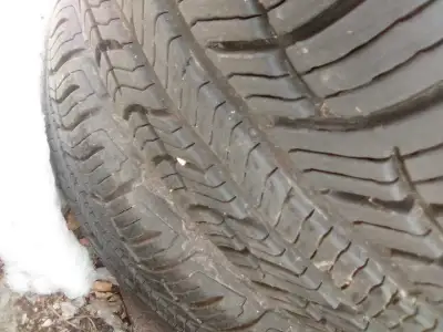 2 Tires and Alloy rims off 2012 Ford Escape 225/65 R17 BF Goodrich Advantage Good tread on tires: 8/...