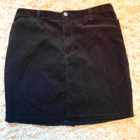 Vintage 70s Black Corduroy Miniskirt - Size 11