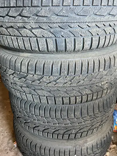 Winter tires and rims off of a 2019 Ford Fusion. 5x108 bolt pattern. Firestone winterforce 2 tires....