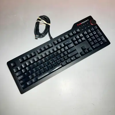 Very Clean, and in Very Good Condition. I am selling my Das 4 Keyboard model DASK4MKPROSIL-3G7-r1.5...