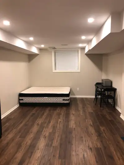BASEMENT FOR RENT IN SCARBOROUGH  FEMALE STUDENTS 475 EACH