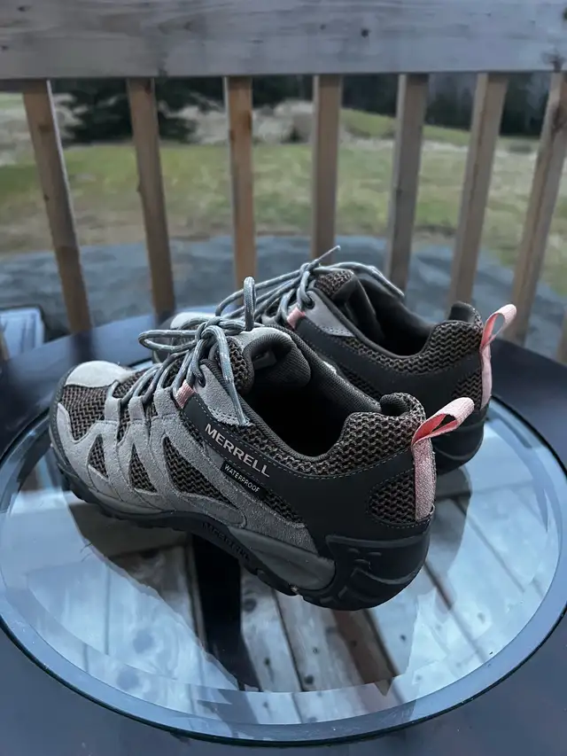 Merrell Alverstone Brown Trail Outdoor Athletic Hiking Shoes10sz in Women's - Shoes in Cape Breton - Image 6