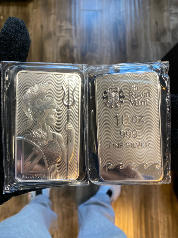 10 OZ SILVER BRITANNIA FROM ROYAL MINT in Other in Kelowna